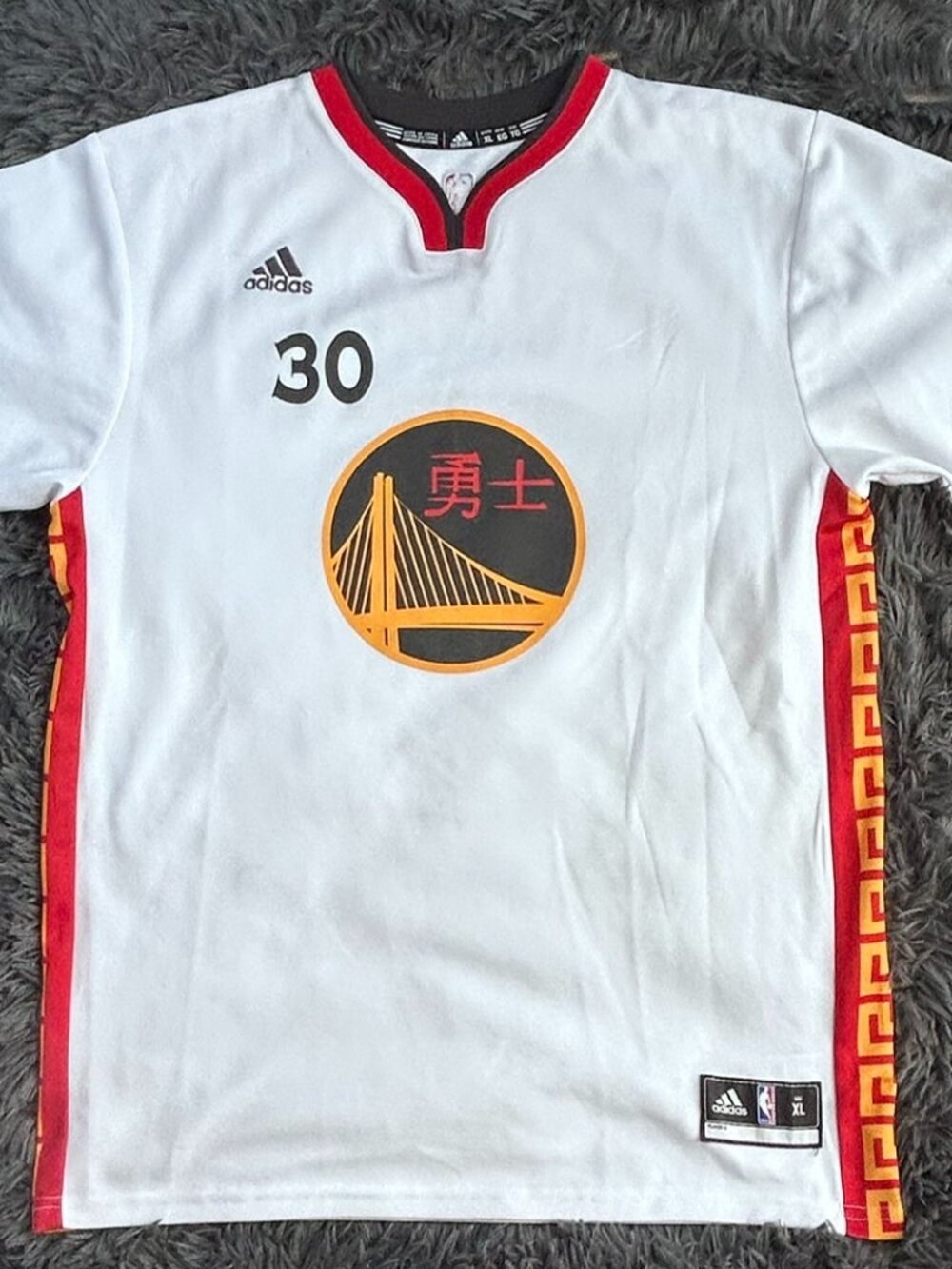 Golden State Warriors Curry #30 Chinese New Year Jersey from Adidas NWOT - XL